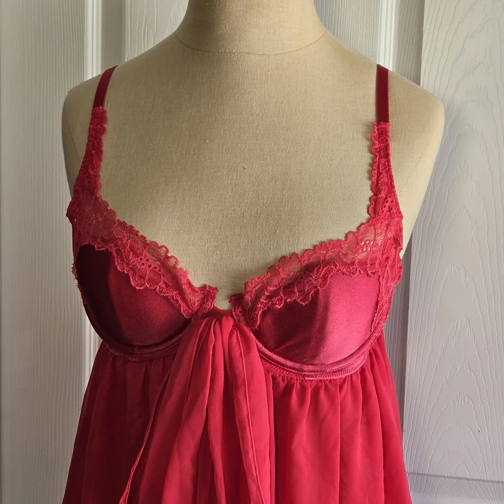 Vintage Victoria’s Secret Bow Front Red Babydoll Top Size 34B Camisole Feminine‎